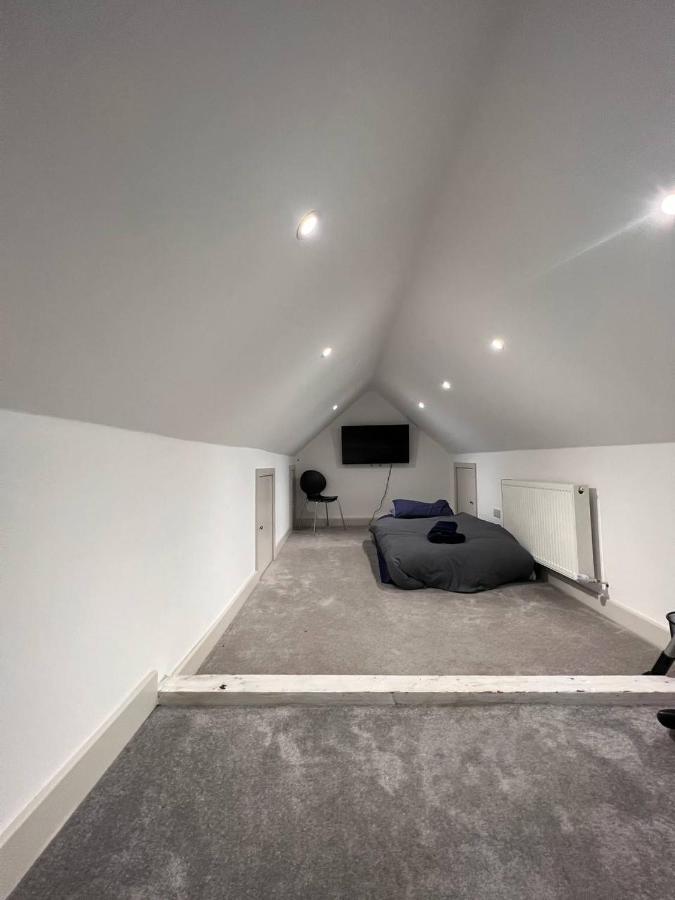 Star London Finchley Road 3-Bed Haven Daire Dış mekan fotoğraf